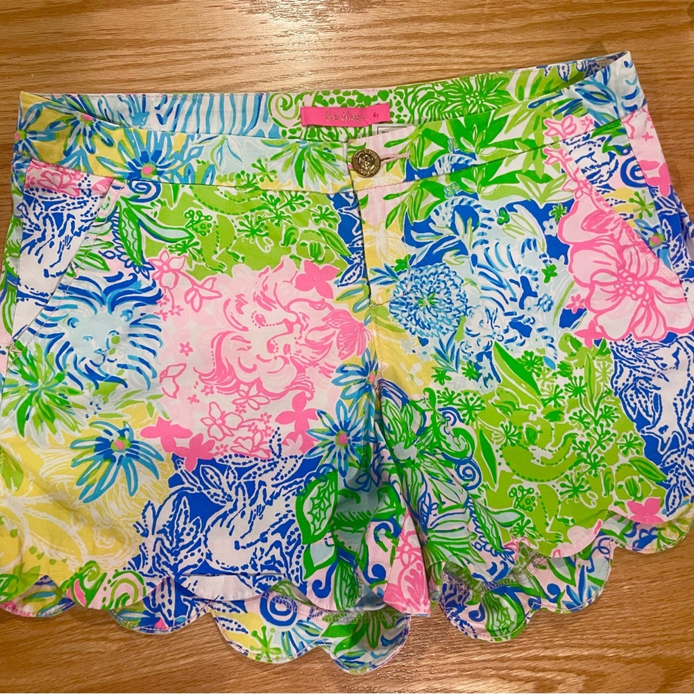 Lilly Pulitzer size 8 shorts new without tags
